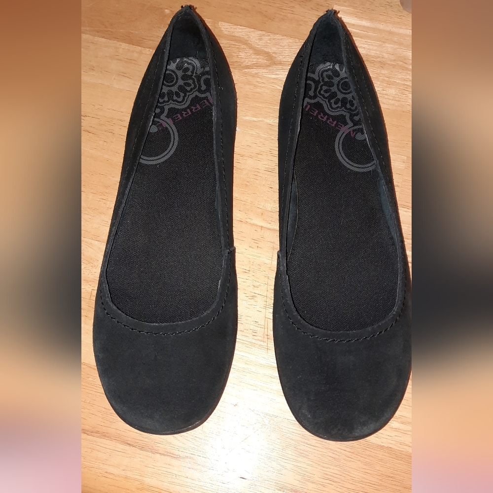 Clarks black suede flats